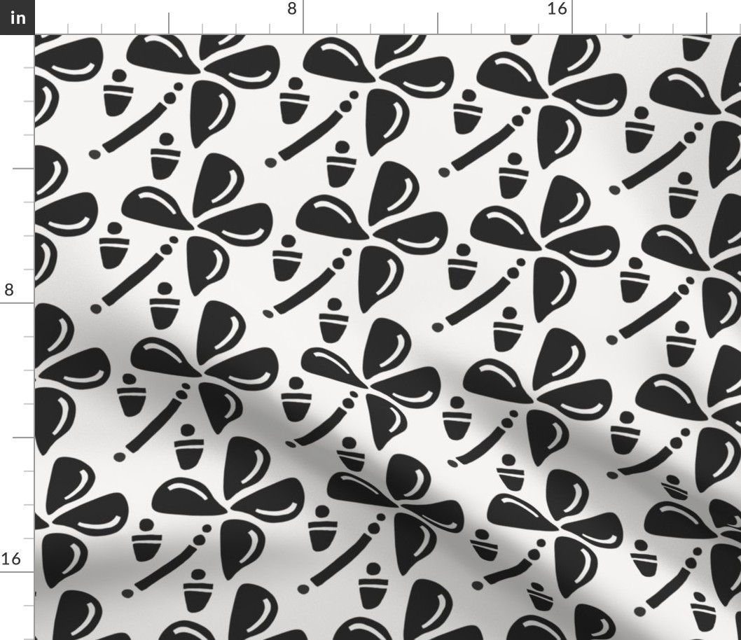 abstract pattern 3 in black and white