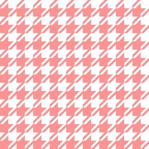 Houndstooth Creamy Strawberry / Large
