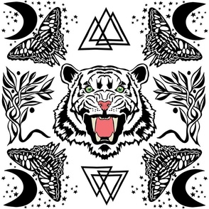 Tiger Universe Black and White Oversize