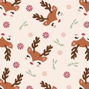 5.3x5.3cute-reindeer-and-pepermint