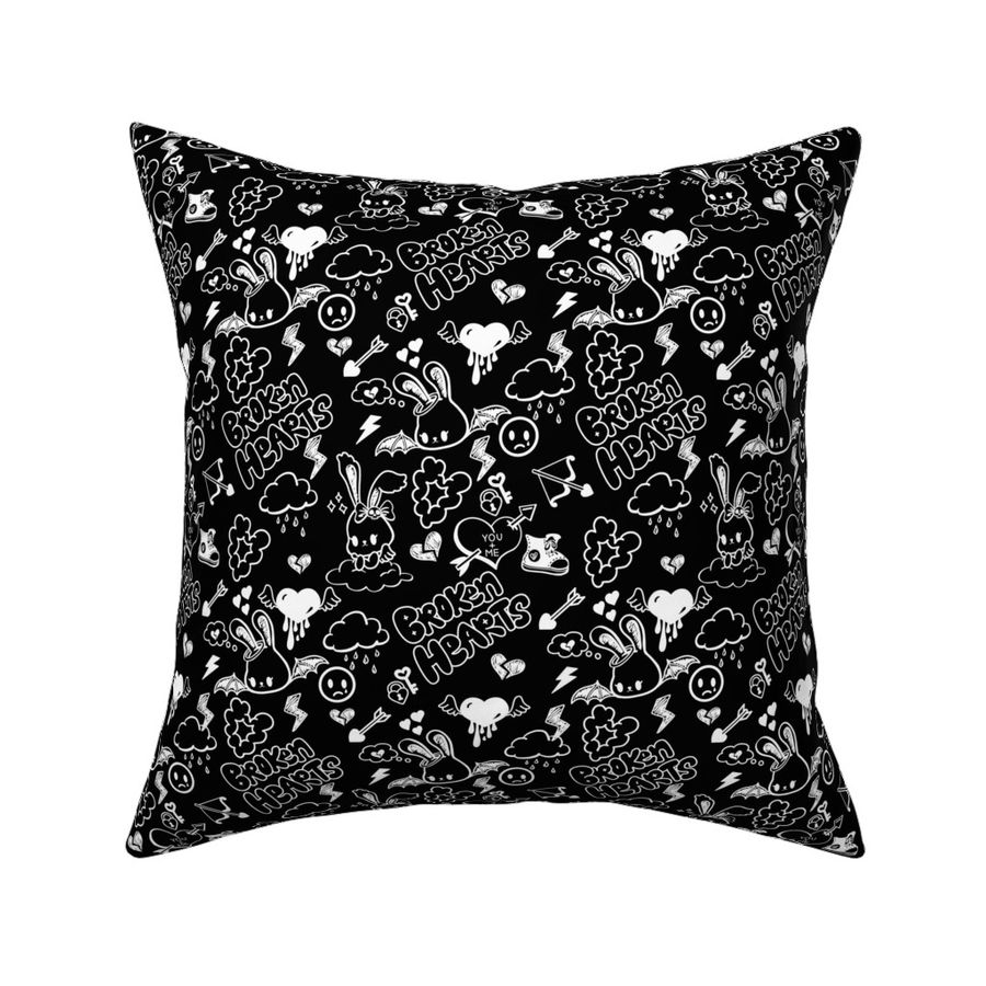 HOME_GOOD_SQUARE_THROW_PILLOW