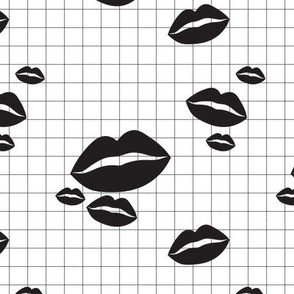 grid black lips