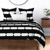 HORIZONTAL SPIKED STRIPES - BLACK AND WHITE, JUMBO SCALE