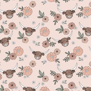 Cutesy highland cows and blossom - adorable ranch animals cattle longhorn vintage freehand flowers and leaves design for girls nursery sage green blush on soft pink