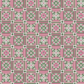 (M) Granny Squares green pink 