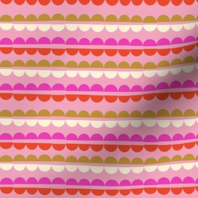 Popcorn Strings (Pink) || cut paper garland stripes