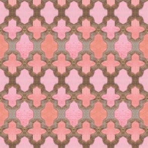 Quatrefoil Pink and Creamy Gold
