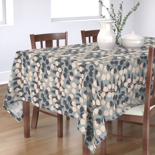 HOME_GOOD_RECTANGULAR_TABLE_CLOTH