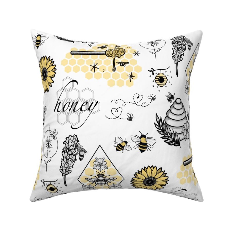 HOME_GOOD_SQUARE_THROW_PILLOW