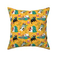 Cute Christmas cats - golden yellow Christmas,xmas fabric WB22