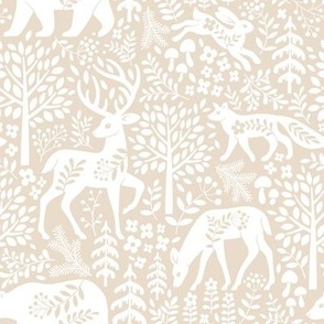 Medium / Woodland Damask / Cream Background