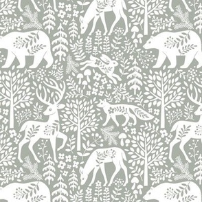 Small / Woodland Damask / Sage Background