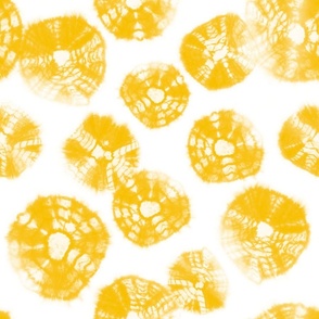 Shibori Kumo tie dye yellow dots over white