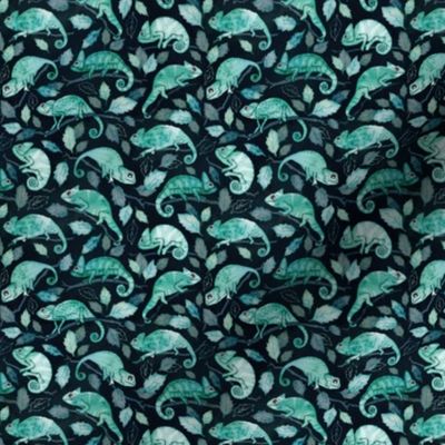 Chameleon garden green dark tiny