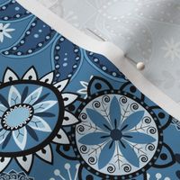 Monochromatic Blue Paisley M scale 