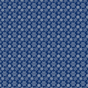 Lacy Snowflakes 2x2 blue