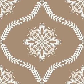 Oakleigh Bandana Medallion: Chestnut Brown Ogee Medallion