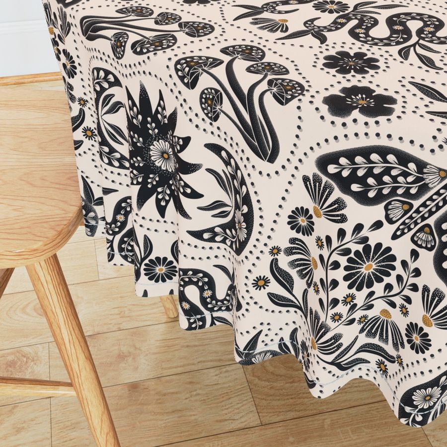 HOME_GOOD_ROUND_TABLE_CLOTH