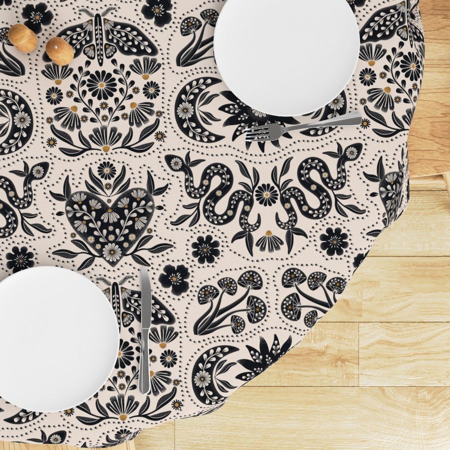 HOME_GOOD_ROUND_TABLE_CLOTH