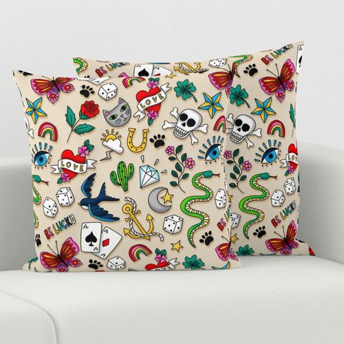 HOME_GOOD_SQUARE_THROW_PILLOW