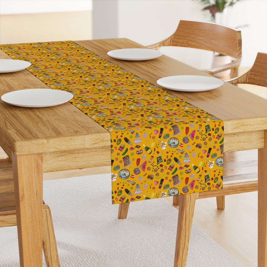 HOME_GOOD_TABLE_RUNNER