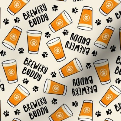 Brewery Buddy - Dog and Beers - Beer glass - cream - LAD22