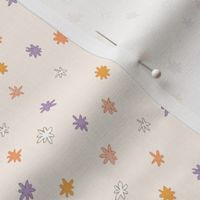 1/4" Asterisk Bloom (Cream)