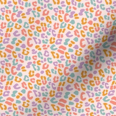 80s Leopard Print Pattern in Colorful Pastel