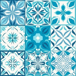 Kitchen tiles in blues and off white