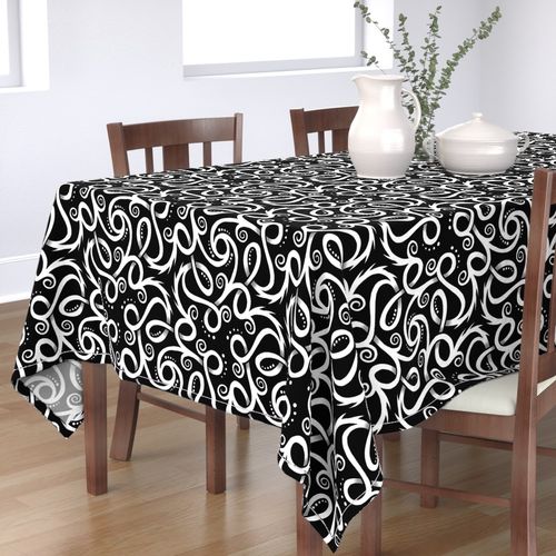 HOME_GOOD_RECTANGULAR_TABLE_CLOTH