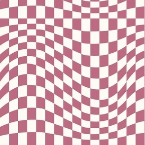 Small Berry Wavy Checkerboard