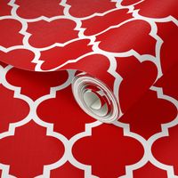 moroccan quatrefoil lattice in red