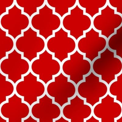 moroccan quatrefoil lattice in red