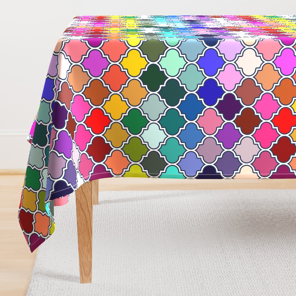 Rainbow Quatrefoil (Extra Large 21" Scale)