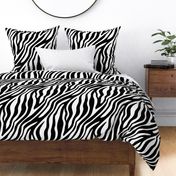 1392 jumbo - Zebra Stripes - Black and White