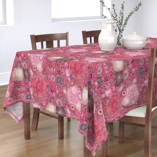 HOME_GOOD_RECTANGULAR_TABLE_CLOTH