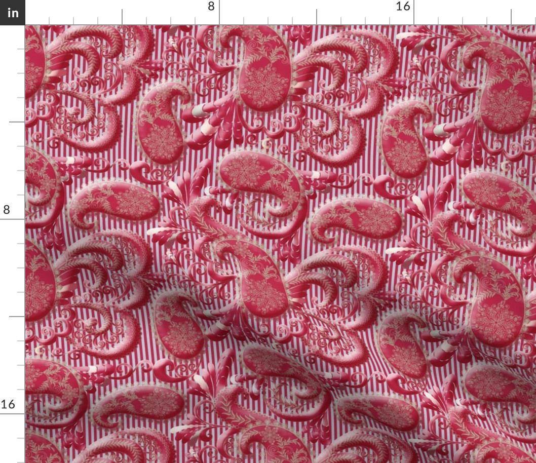 Embossed Paisley Small