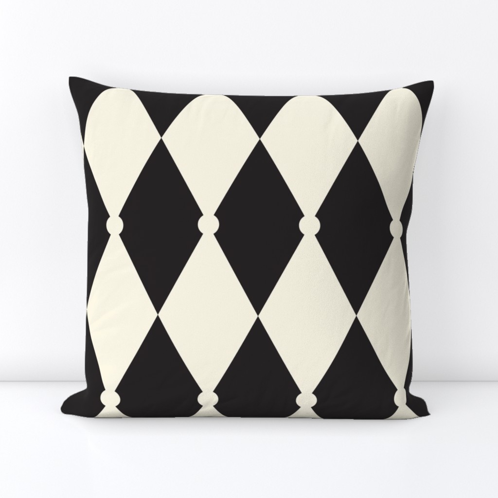 ( large ) Harlequin, geometric, diamond, black 