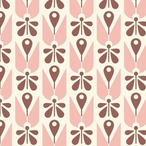 2582 Small - Scandinavian flowers, pink