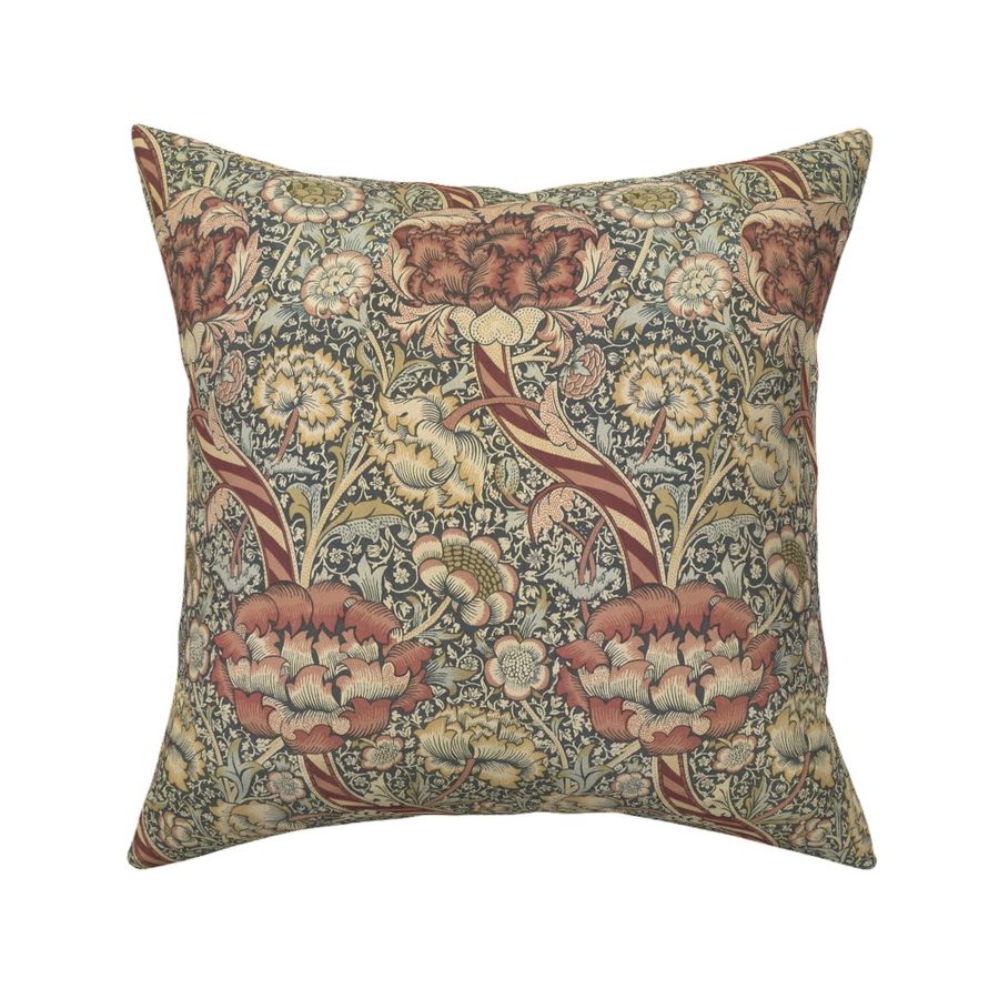 HOME_GOOD_SQUARE_THROW_PILLOW