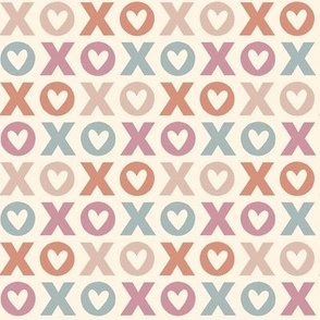 XO Hugs and Kisses - Cream/Mauve, Medium Scale