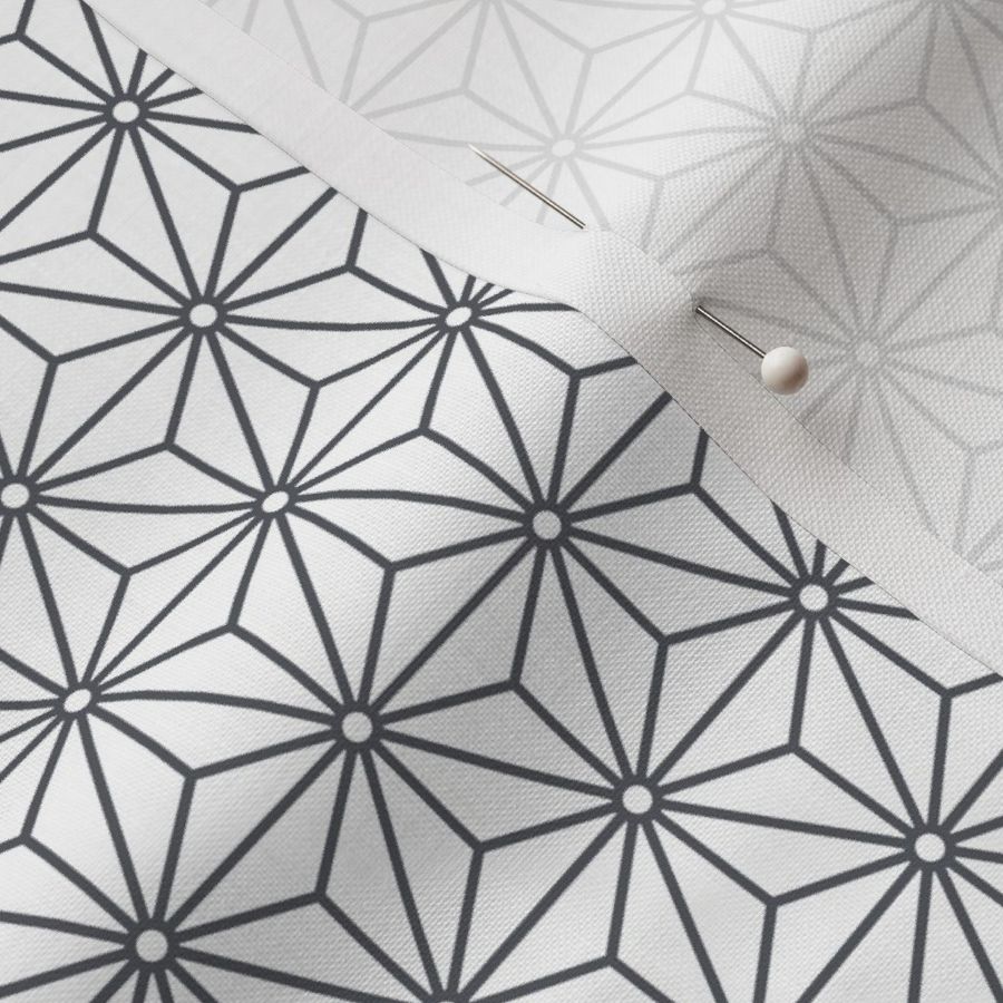 02 Geometric Stars- Japanese Hemp Leaves- Asanoha- Graphite on White Background- Petal Solids Coordinate- sMini