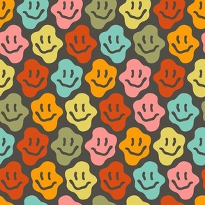 Happy Smile Distorted Retro Groovy Face Pattern
