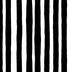 vertical stripes black and white