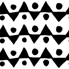 triangles and circles black and white