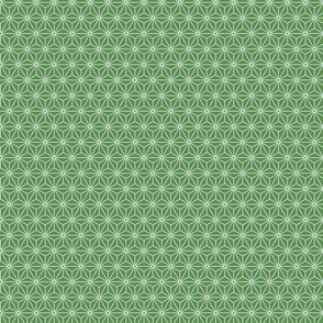 38 Geometric Stars- Japanese Hemp Leaves- Asanoha- Kelly Green- Petal Solids Coordinate- sMini