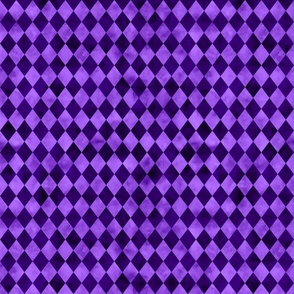 Watercolour purple diamons
