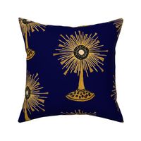 Monstrance Navy