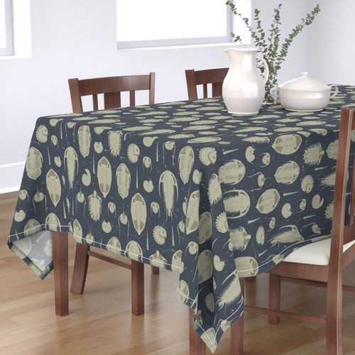 HOME_GOOD_RECTANGULAR_TABLE_CLOTH