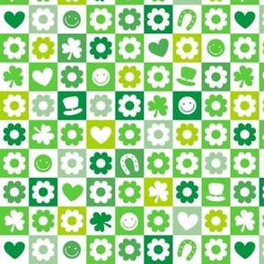 Groovy retro st Patrick's Day checker - nineties trend flower power shamrock and love irish folk design green